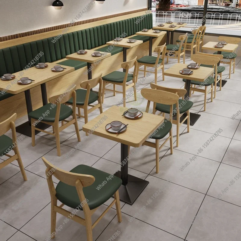 Food City Snacks - Tables et chaises en bois massif